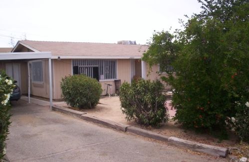 16833 Crestview Dr, Victorville, CA 92395-4505