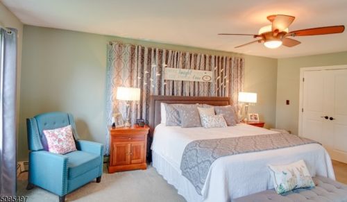25 Martingale Dr, Wantage NJ  07461-2857 exterior