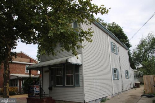347 Hewitt St, Trenton, NJ 08611-1125