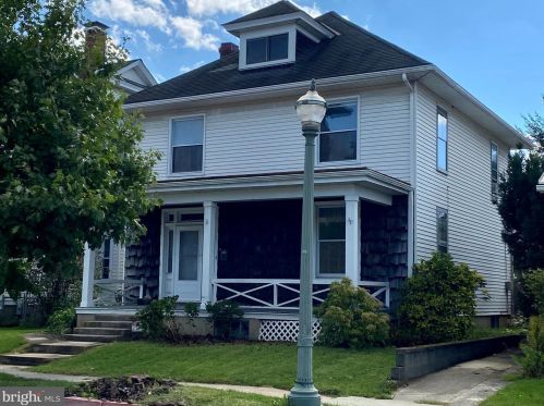 34 Caracas Ave, Swatara, PA 17033-1416