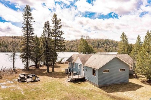 5790 Lax Lake Rd, Silver Bay, MN 55614-3633