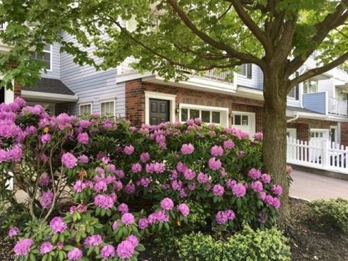 3807 Scenic Ct, Parsippany NJ  07834-3476 exterior