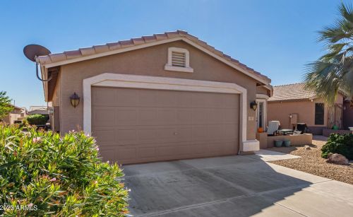 1383 Cherry Hills Dr, Chandler, AZ 85249-8774