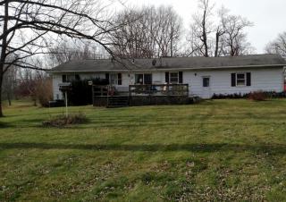 1306 Lake Rd, Lancaster, OH 43130-9317
