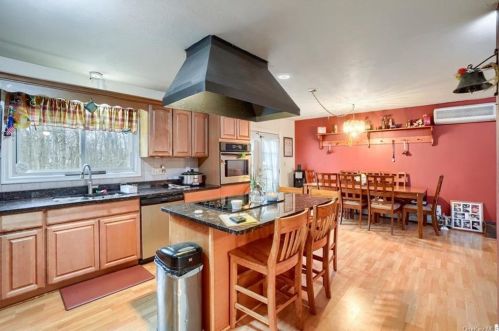 20 Mockingbird Ln, Washingtonville NY  10992-1711 exterior