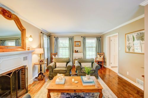 426 Buckhorn Dr, Belvidere NJ  07823-2707 exterior