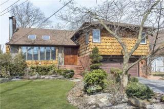 914 Midway, Woodsburgh, NY 11598-1527