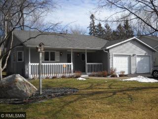 2630 Forest St, Saint Paul, MN 55109-1939