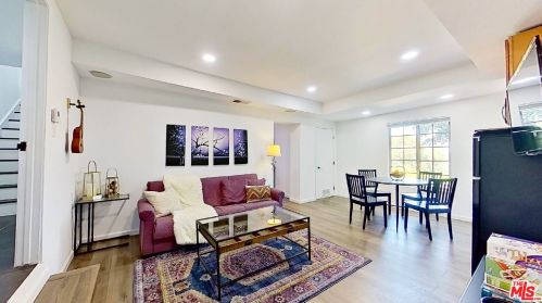 11264 Sunshine Ter, North Hollywood CA  91604-3124 exterior