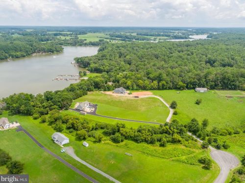 26605 Pennfields Dr, Madison Mills VA  22960-3669 exterior