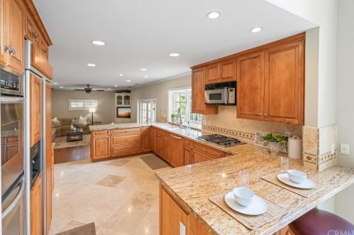 863 Shadowgrove St, Brea, CA 92821-2313