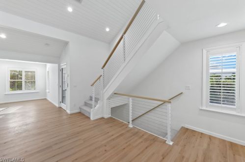 9393 Peaceful Dr, Sanibel FL  33957-4238 exterior