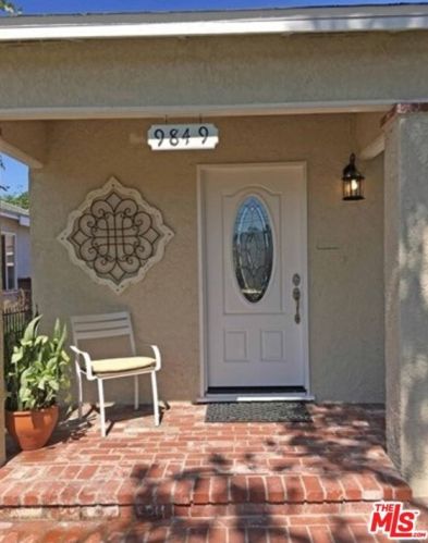 9849 Rosecrans Ave, Bellflower, CA 90706-2464