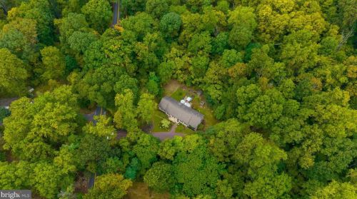 95 Rock Ridge Rd, Alpine, PA 17339-9610