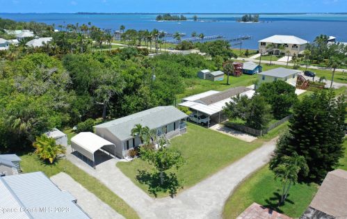 7490 133rd Pl, Sebastian, FL 32958-3409
