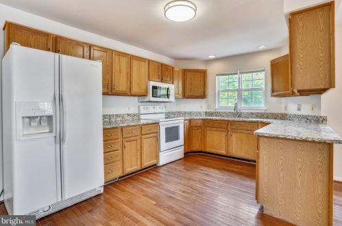 13204 Scottish Hunt Ln, Bristow VA  20136-1741 exterior