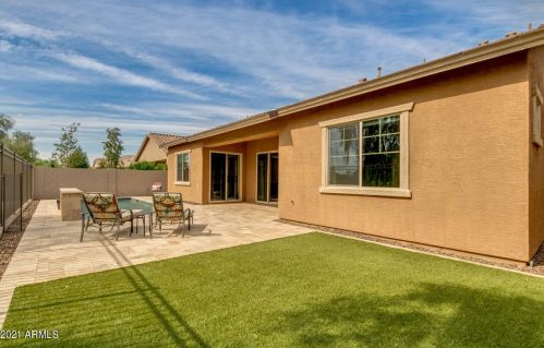 4926 Quiet Way, Gilbert AZ  85298-0648 exterior