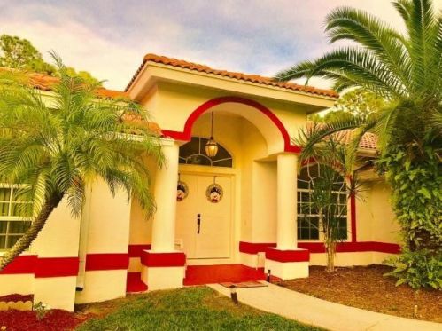 17477 Orange Blvd, Town Of Loxahatchee Groves, FL 33470-3294