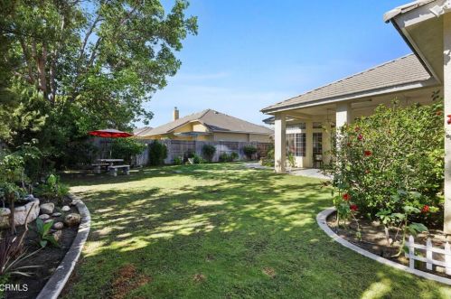 408 Calle Manzana, Bakersfield CA 93314-4247 exterior