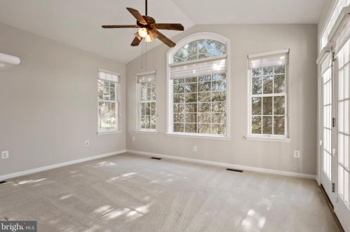 12257 Tulane Fls Dr, Bristow VA  20136-2183 exterior