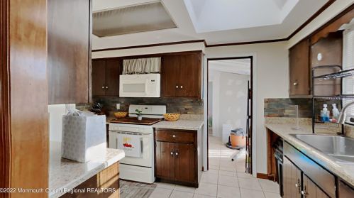 51 Birch Dr, Bricktown NJ 08723-6968 exterior