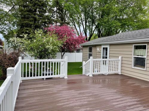 1138 Roscoe St, Green Bay, WI 54304-3339