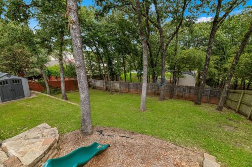 3808 Cherokee Dr, Bedford TX  76021-3110 exterior