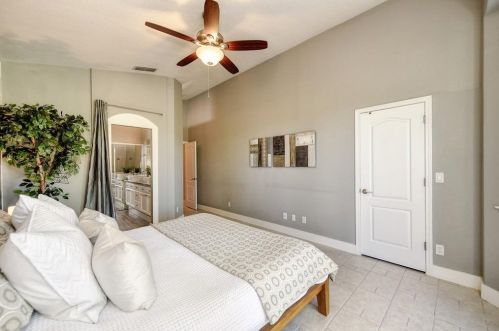 392 Illsley Way, Folsom CA  95630-8427 exterior