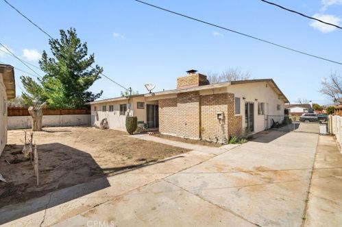 16193 Colina St, Victorville CA  92395-3610 exterior