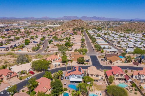 1925 Behrend Dr, Phoenix AZ  85024-1242 exterior