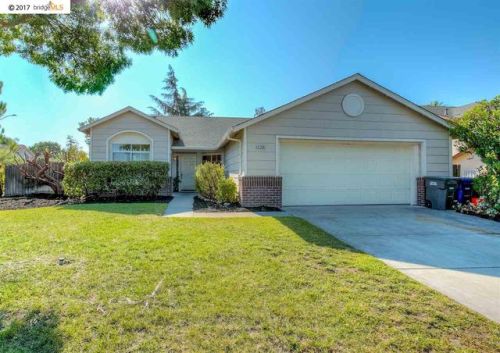 4766 La Vista Dr, Oakley, CA 94561-4150