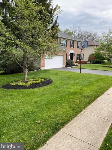 151 New Granville Rd, Wilmington DE  19808-1109 exterior