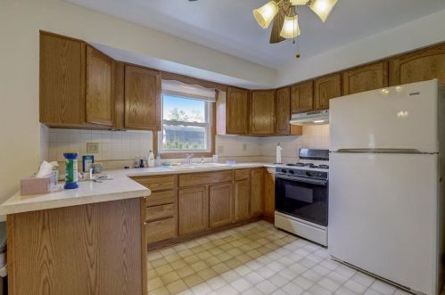 11315 Glenbrook Ln, Thiensville WI  53092-3113 exterior