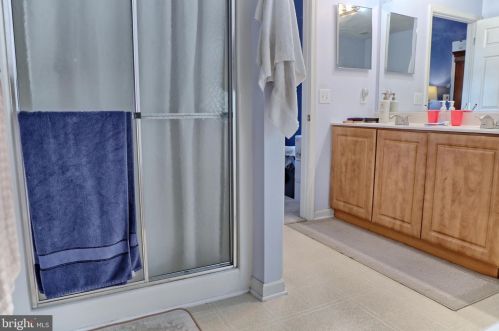 43 Wooten Ct, Dover DE  19904-3863 exterior