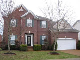 2001 Flocking Dr, Spring Hill TN  37174-6173 exterior
