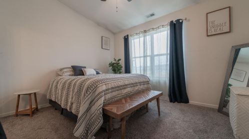 11104 Tennessee St, Crown Point IN 46307-8055 exterior