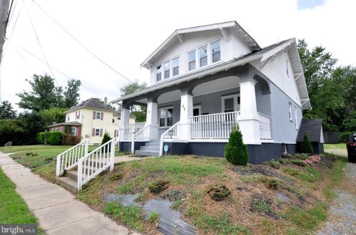 25 Franklin Ave, Berlin Boro NJ  08009-1104 exterior
