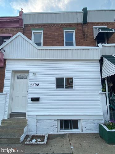 2502 29th St, Philadelphia PA  19132-3022 exterior