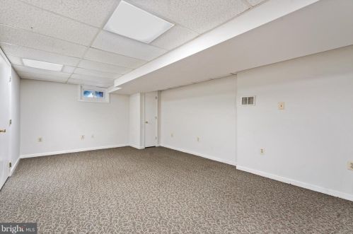 104 Vlg Grn Dr, Gilbertsville PA  19525-9500 exterior