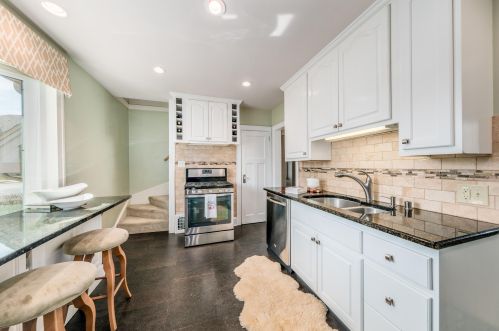 136 73 St, Milwaukee WI 53214-3134 exterior