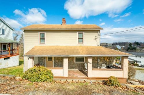 410 Blue Jay Dr, Canonsburg, PA 15317-5638