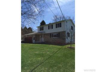 6654 Redwing Dr, Boston, NY 14025-9617