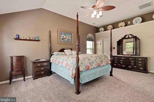 14149 Murphy Ter, Gainesville VA  20155-1725 exterior