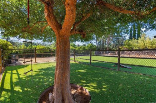 1322 Hamilton Ln, Escondido CA  92029-4316 exterior