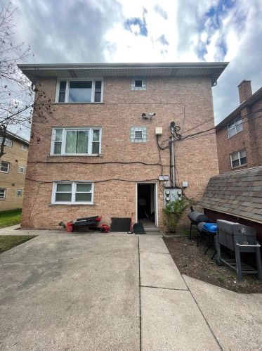 7031 Parrish Ave, Hammond IN  46323-2360 exterior