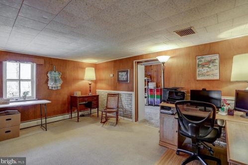 210 Hoernerstown Rd, Hummelstown PA  17036-9503 exterior