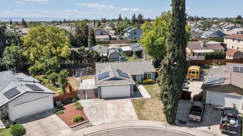 1517 Alyce Ct, Ripon, CA 95366-2840