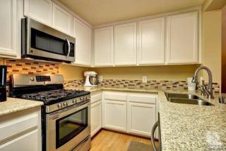 1110 Via Montoya, Camarillo, CA 93010-4841