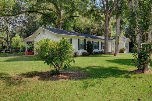 910 Dogwood St, Woodville, TX 75979-4746