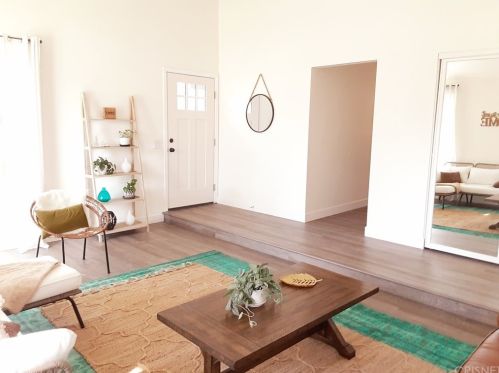 2128 Guerne Ave, Simi Valley CA  93063-2728 exterior